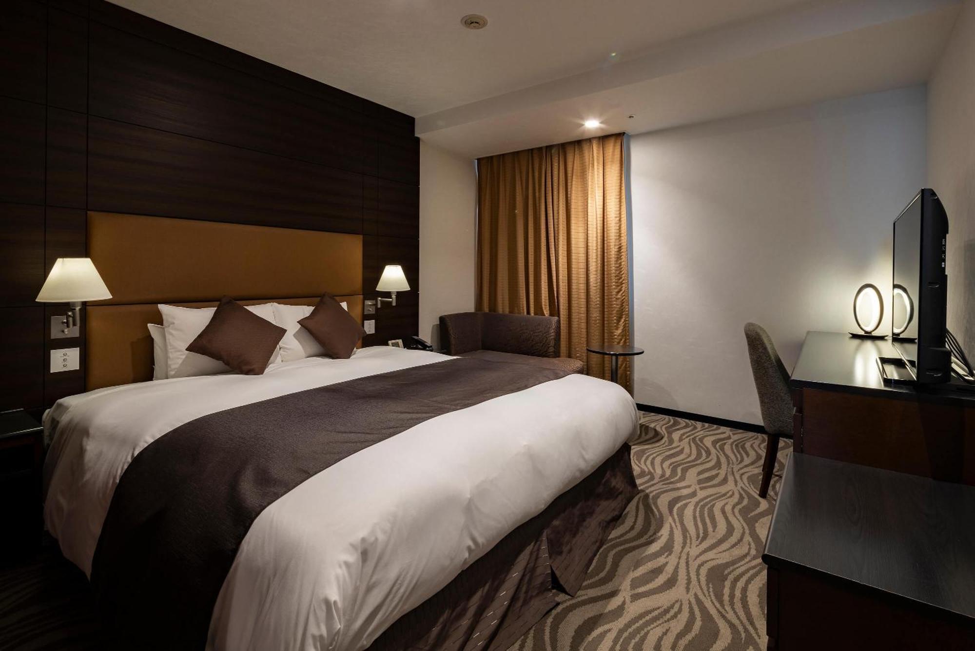 Hotel Metropolitan Takasaki Buitenkant foto