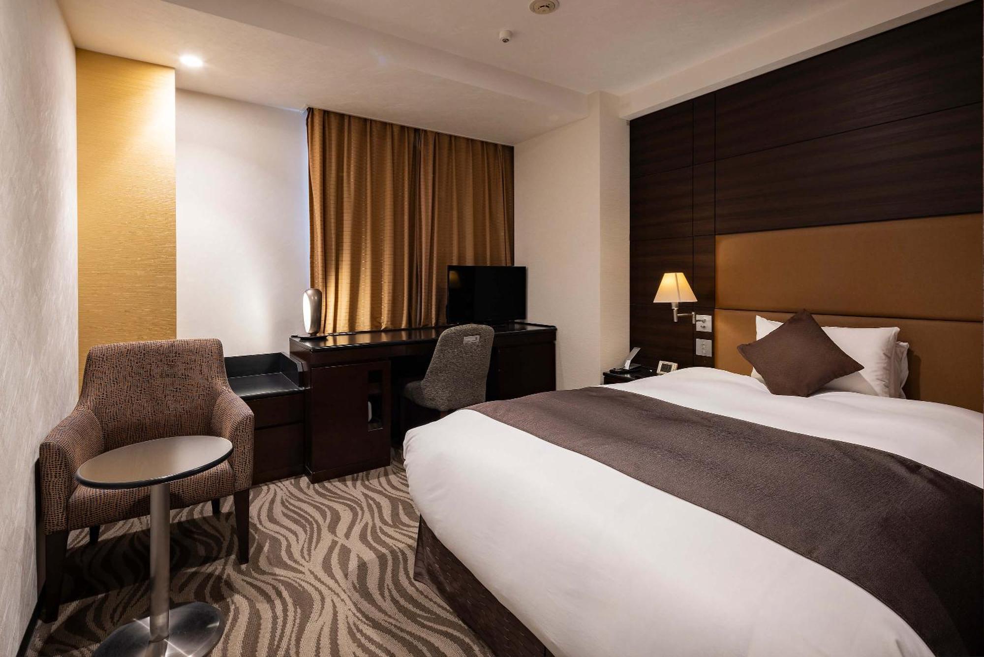 Hotel Metropolitan Takasaki Buitenkant foto